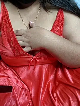 Snapshot of tanvihot2 chatting on 11-27-25, 04:53 tanvihot2 online show from 11-27-25, 04:53