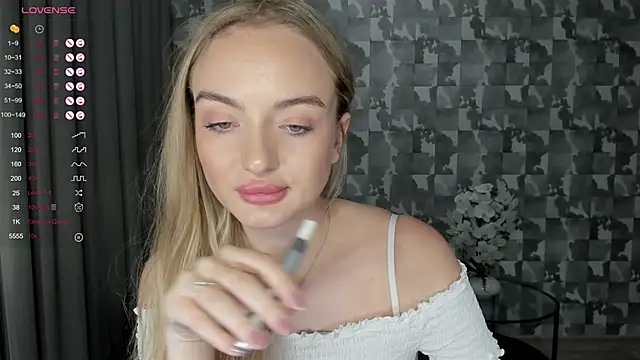 A delina online show from 11-21-25, 01:54