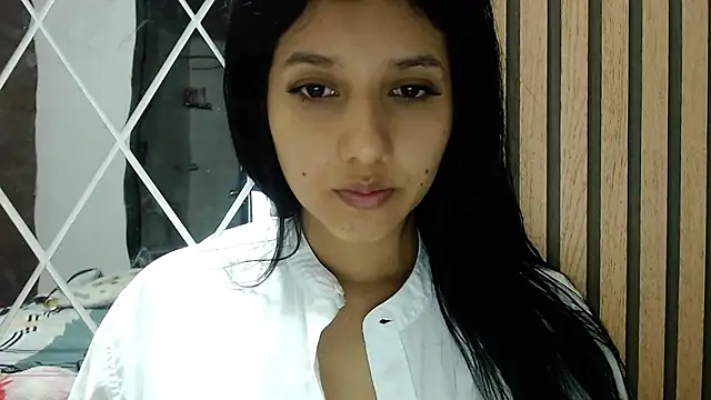 Snapshot of emmariders2 chatting on 02-09-25, 11:36 emmariders2 online show from 02-09-25, 11:36