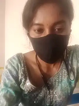 Snapshot of ananya_telugu chatting on 02-08-25, 07:04 ananya telugu online show from 02-08-25, 07:04