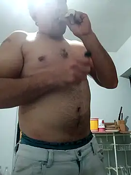 Snapshot of chinoxxx chatting on 01-14-25, 08:41 chinoxxx online show from 01-14-25, 08:41