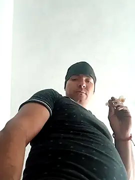 Snapshot of chinoxxx chatting on 02-03-25, 10:43 chinoxxx online show from 02-03-25, 10:43