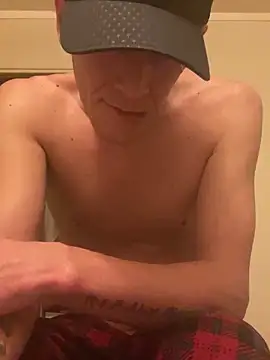 Snapshot of 87Mac87 chatting on 12-26-24, 08:39 87Mac87 online show from 12-26-24, 08:39