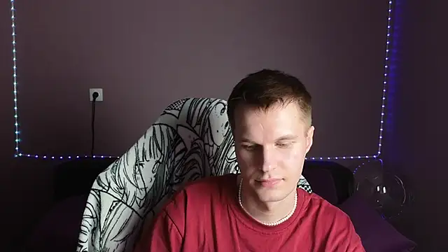 Leonnextdoor online show from 12-30-24, 09:16