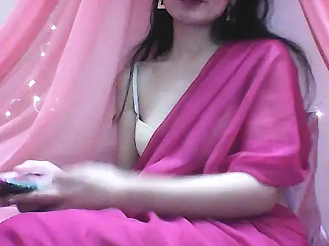 Snapshot of roseofvenom chatting on 12-29-24, 09:20 roseofvenom online show from 12-29-24, 09:20