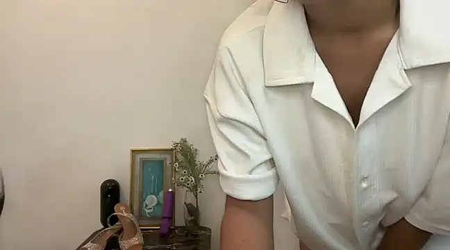 Snapshot of roseofvenom chatting on 02-12-25, 07:24 roseofvenom online show from 02-12-25, 07:24