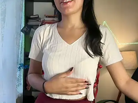 Snapshot of roseofvenom chatting on 03-22-25, 01:08 roseofvenom online show from 03-22-25, 01:08