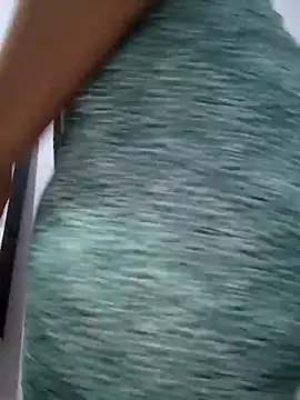 Snapshot of Lilisex chatting on 10-27-25, 09:30 Lilisex online show from 10-27-25, 09:30