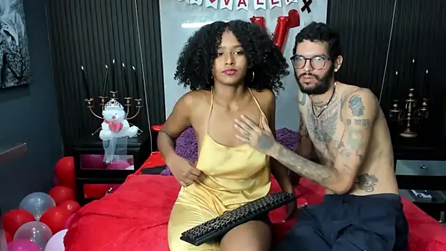 Snapshot of JenniferandBen chatting on 02-13-25, 01:29 JenniferandBen online show from 02-13-25, 01:29