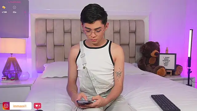 Maxi little online show from 01-05-26, 10:24