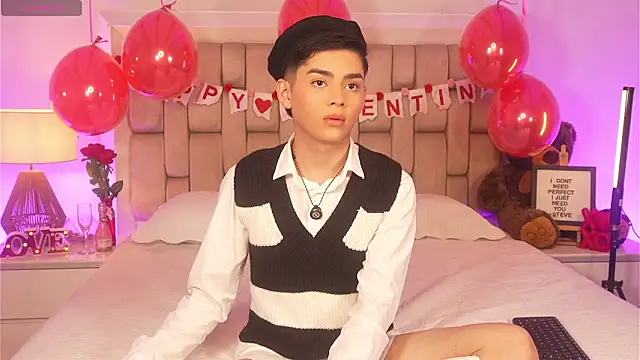 Maxi little online show from 02-14-26, 08:27