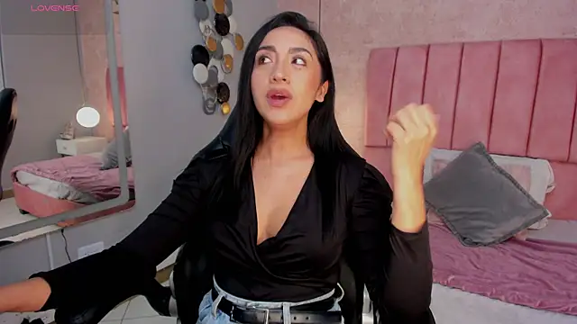 MAGIC AURORAA online show from 03-22-25, 12:46