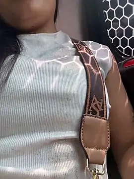 lunagonzales lima 2007 online show from 02-15-25, 10:21