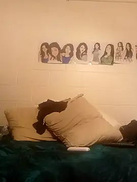 k1oudE online show from 10-06-25, 05:16