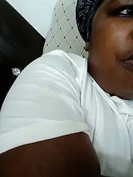 Snapshot of SexyLadyBoosxx chatting on 10-08-25, 05:21 SexyLadyBoosxx online show from 10-08-25, 05:21