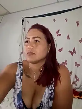 Snapshot of Abigail_BigTits chatting on 01-10-25, 06:20 Abigail BigTits online show from 01-10-25, 06:20