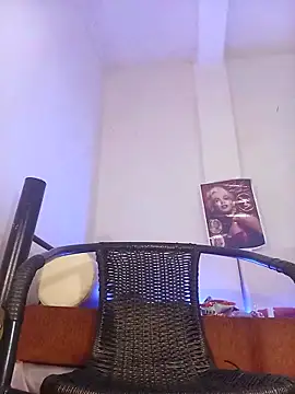 Snapshot of davidsims chatting on 10-29-25, 11:06 davidsims online show from 10-29-25, 11:06