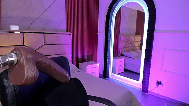 daniiphoeniixx online show from 11-07-25, 07:36