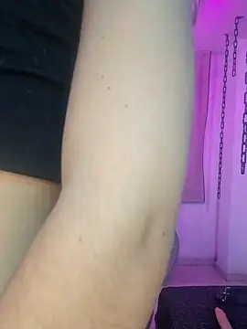 Sara Davina online show from 02-04-25, 07:40