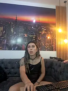 Sara Davina online show from 02-04-25, 08:17