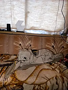 StruggleSnuggles online show from 10-26-25, 12:16