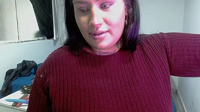 Snapshot of brittanysexhot chatting on 09-15-25, 07:25 brittanysexhot online show from 09-15-25, 07:25