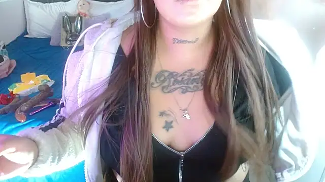 Snapshot of brittanysexhot chatting on 03-27-26, 04:51 brittanysexhot online show from 03-27-26, 04:51