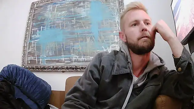 Snapshot of bjay1210 chatting on 01-20-25, 01:07 bjay1210 online show from 01-20-25, 01:07