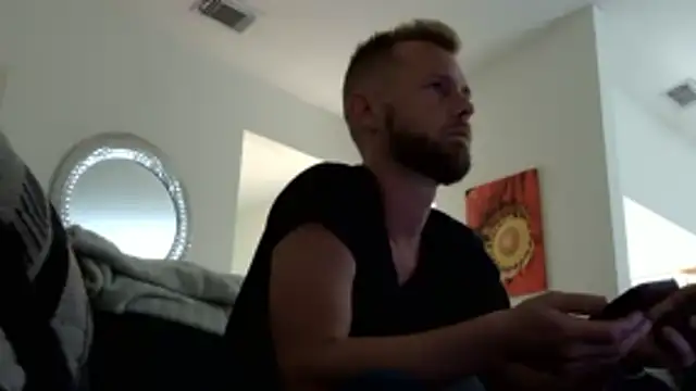 Snapshot of bjay1210 chatting on 11-01-25, 11:18 bjay1210 online show from 11-01-25, 11:18