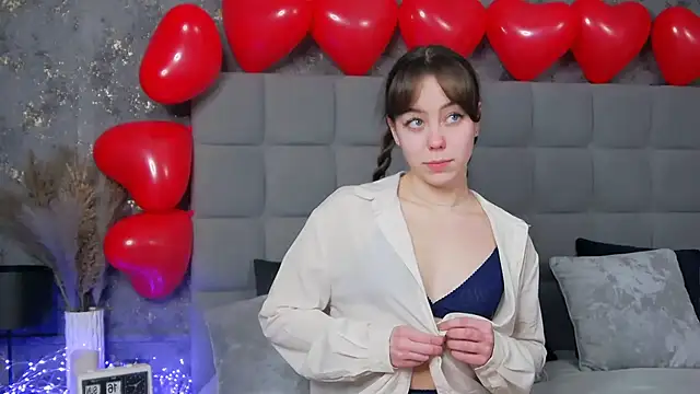 TheEmma online show from 02-16-25, 02:32