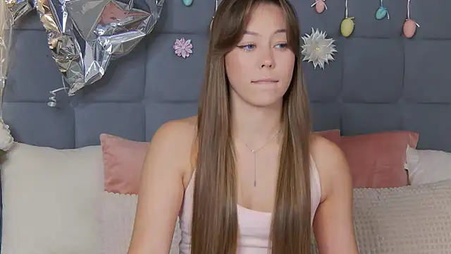 TheEmma online show from 04-25-26, 02:58