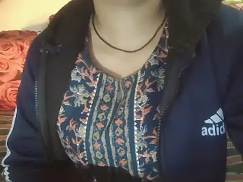 Snapshot of Hot-shanvi chatting on 01-18-25, 03:49 Hot-shanvi online show from 01-18-25, 03:49
