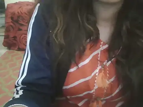 Snapshot of Hot-shanvi chatting on 01-31-25, 05:30 Hot-shanvi online show from 01-31-25, 05:30