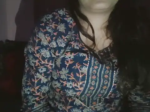 Snapshot of Hot-shanvi chatting on 05-20-26, 11:49 Hot-shanvi online show from 05-20-26, 11:49