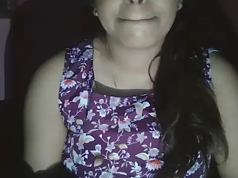 Snapshot of Hot-shanvi chatting on 06-13-26, 01:03 Hot-shanvi online show from 06-13-26, 01:03