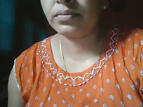 Hot-shanvi online show from 07-24-26, 12:25