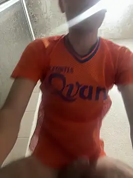 CarlosRyan1997 online show from 04-30-26, 08:42