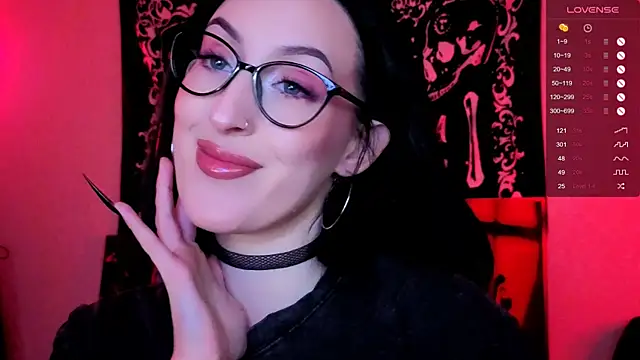 Miss Alice   online show from 10-19-25, 12:33