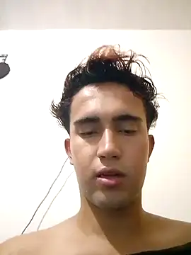 Snapshot of Lian_Noath chatting on 01-01-25, 11:29 Lian Noath online show from 01-01-25, 11:29