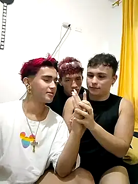 Snapshot of Lian_Noath chatting on 01-06-25, 10:47 Lian Noath online show from 01-06-25, 10:47