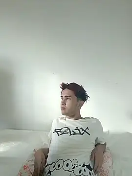 Snapshot of Lian_Noath chatting on 01-17-25, 12:42 Lian Noath online show from 01-17-25, 12:42