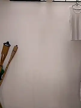 Snapshot of Lian_Noath chatting on 02-15-25, 12:54 Lian Noath online show from 02-15-25, 12:54