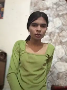 Snapshot of Enna_Zarza_ chatting on 06-11-26, 06:55 Enna Zarza online show from 06-11-26, 06:55