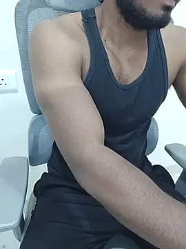 hot boy dic online show from 03-18-26, 02:42