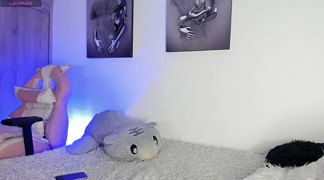 Henophiid online show from 02-03-25, 04:04