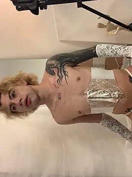 Henophiid online show from 03-13-25, 01:21