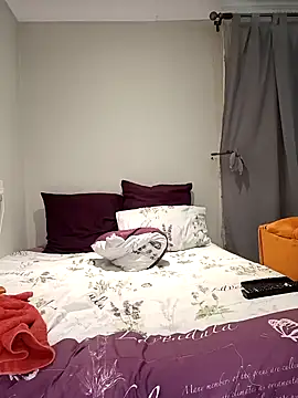 Snapshot of Thando04 chatting on 01-17-25, 05:41 Thando04 online show from 01-17-25, 05:41