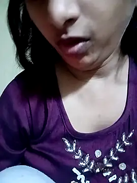 Snapshot of Piya_Ji chatting on 12-22-25, 10:45 Piya Ji online show from 12-22-25, 10:45