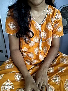 lovelygirl4567 online show from 11-08-25, 06:02