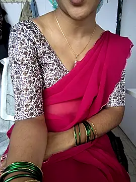 lovelygirl4567 online show from 12-05-25, 06:44